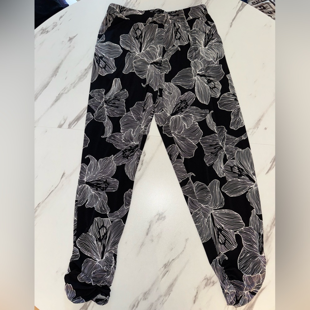 Anthony Original Black & White Floral Pants M